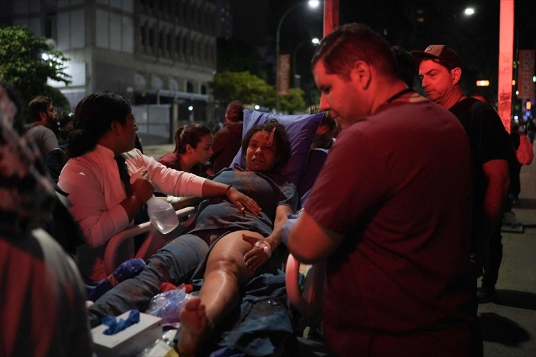Venezuelada 7.2 ve 7.5 büyüklüğünde depremler Büyük yıkım objektiflere böyle yansıdı