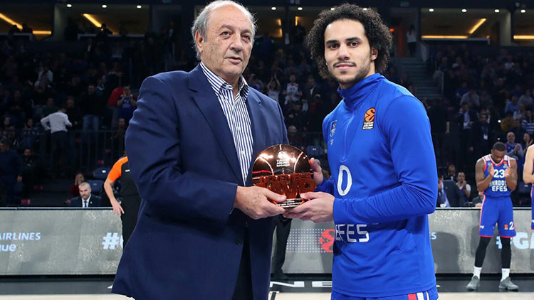 Anadolu Efes, Shane Larkin ile yollarını ayırdı