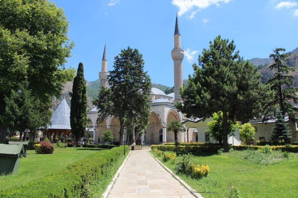  Görmek için kente geliyorlar Bir evde Hilye-i Şerif varsa o evde bereket vardır