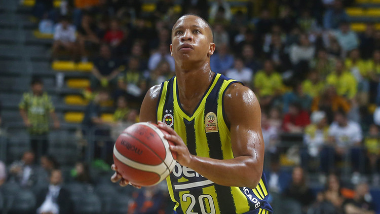 Fenerbahçe Beko'dan ayrılan Devon Hall, Olimpia Milano'ya transfer oldu