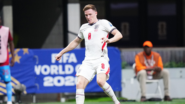 Manchester City, Elliot Anderson'ı rekor bonservis bedeliyle kadrosuna kattı!