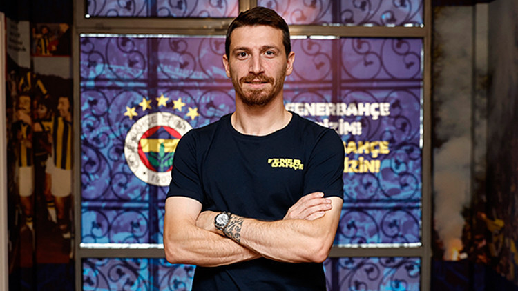 Fenerbahçe'den Mert Hakan Yandaş'a yeni sözleşme! Asgari ücret kazanacak