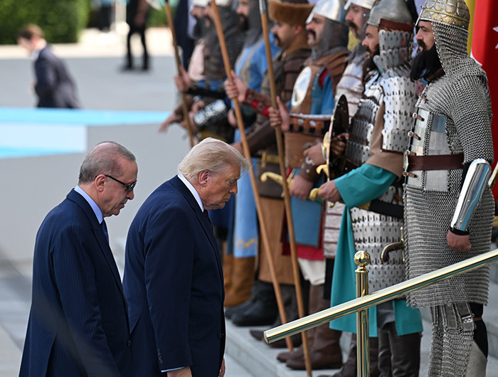 NATO zirvesi için hazırlıklar tamamlandı Trumpa yeniçeri ve mehter takımı eşliğinde karşılama | İşte zirveden görüntüler