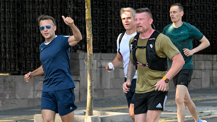 Macron, Seğmenler Parkında koştu