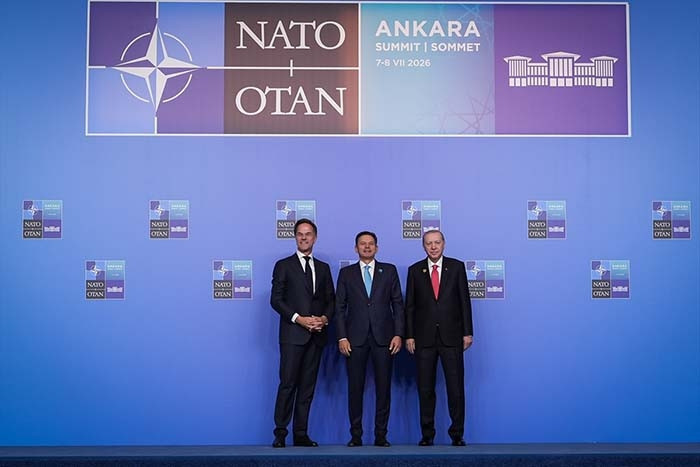 Erdoğan liderleri karşıladı, aile fotoğrafı çekildi NATO Liderler Zirvesinden dikkat çeken kareler...