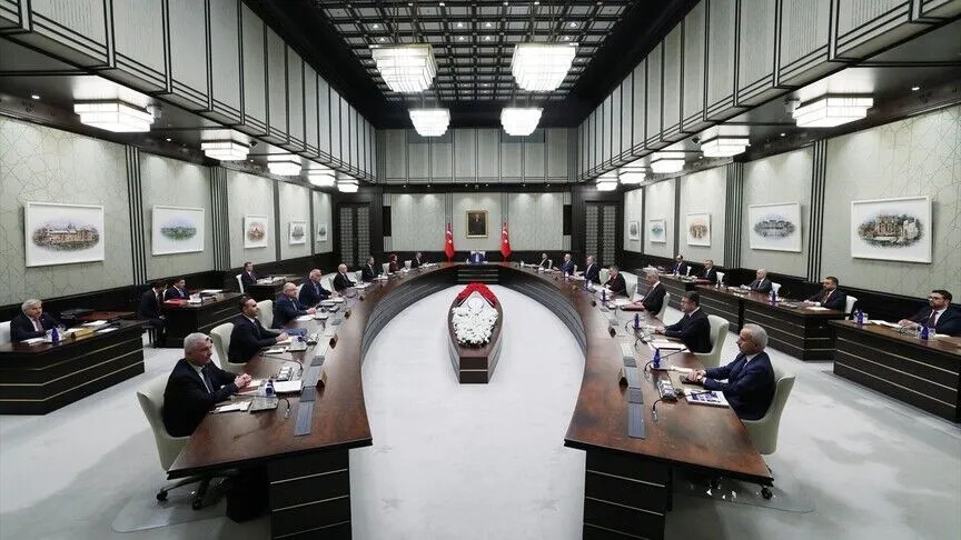 Kabine üyelerinden NATO Zirvesi paylaşımları