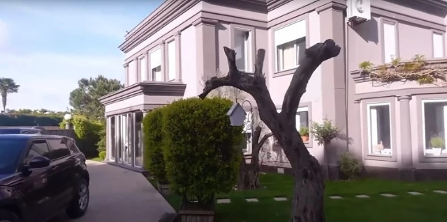 ZEKERİYAKÖYDE LÜKS VİLLA