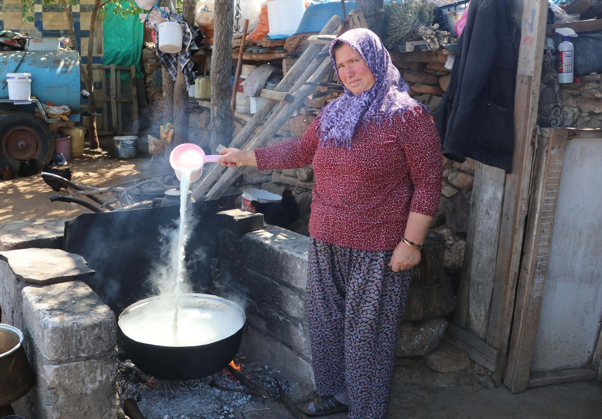EMEK VE ZAMAN İSTEYEN BİR İŞ EMEK VE ZAMAN İSTEYEN BİR İŞ