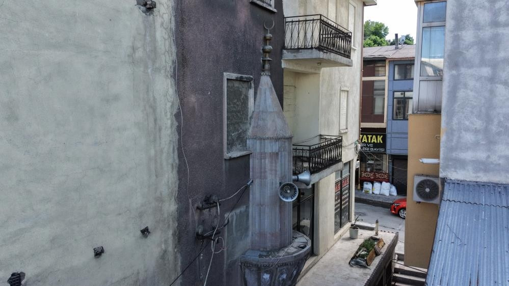 Bu caminin minaresi şaşırtıyor | Spontane gelişen bir uygulamaydı Bu caminin minaresi şaşırtıyor | Spontane gelişen bir uygulamaydı