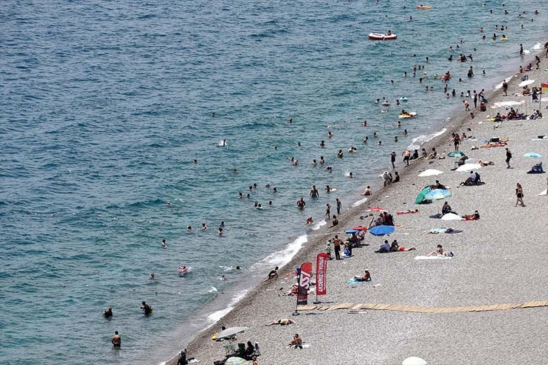 Antalyada sıcaktan bunalanlar Kar Dünyasında kış mevsimini yaşıyor Deniz ve sahil hayali kurarken kendimizi karlar içerisinde bulduk Antalyada sıcaktan bunalanlar Kar Dünyasında kış mevsimini yaşıyor Deniz ve sahil hayali kurarken kendimizi karlar içerisinde bulduk
