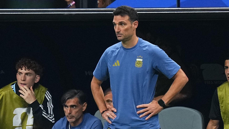 Lionel Scaloni: 'Messi tarihin en iyisi!'