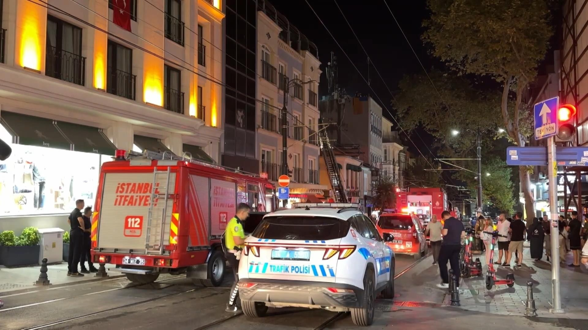İstanbul'da baz istasyonunda çıkan yangın söndürüldü