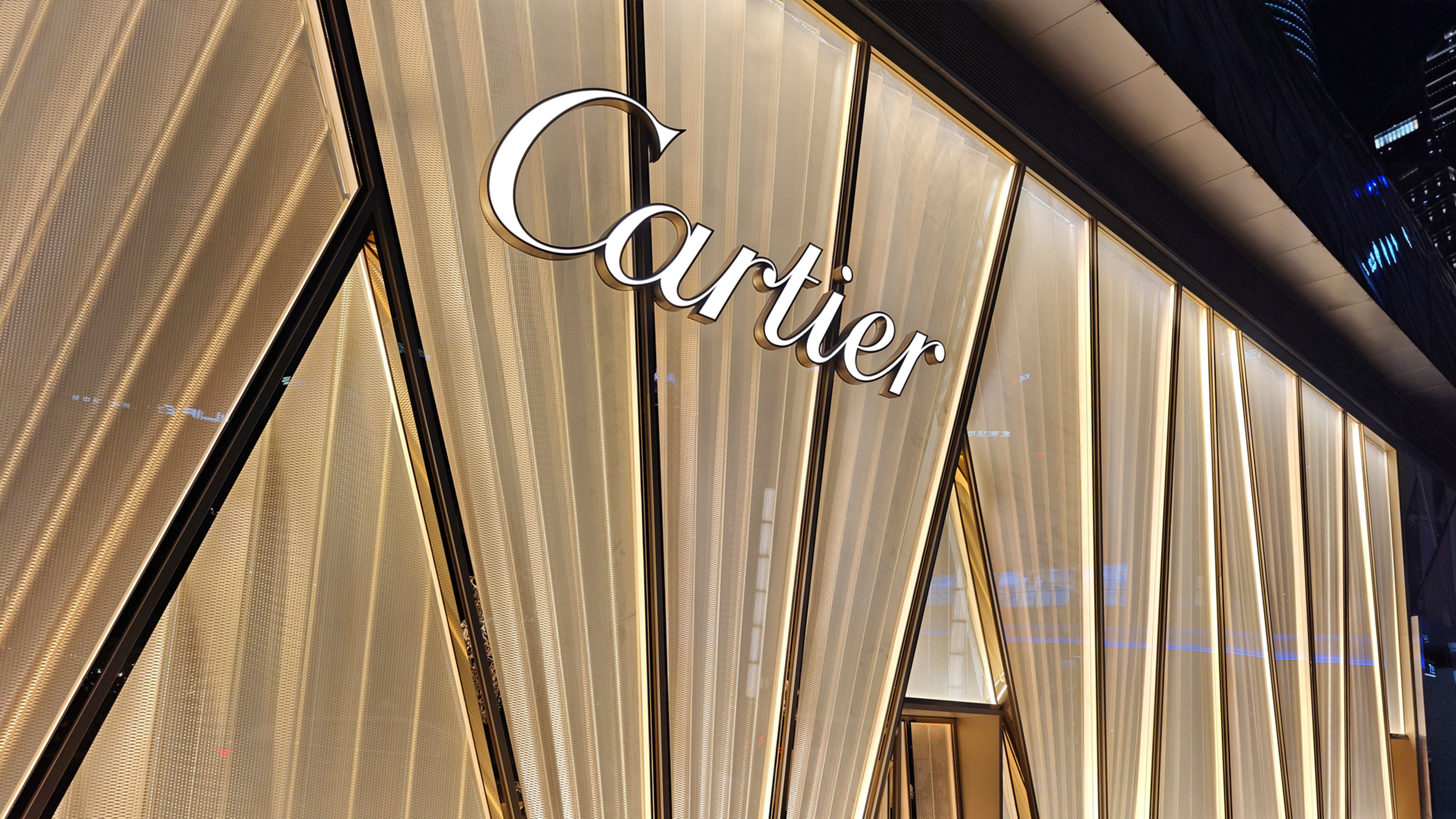 Cartier'in Çatı Şirketi Beklentileri Yerle Bir Etti