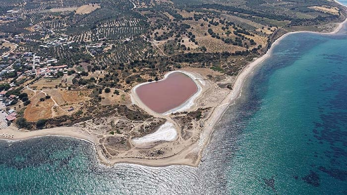 Yeniden pembe rengine büründü Yeniden pembe rengine büründü