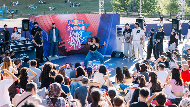 Red Bull Dance Your Style Türkiye Finali Kadıköy’de Dansseverleri Bekliyor