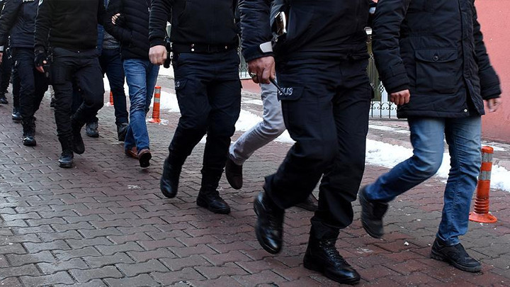 Gaziantep merkezli 14 ilde Narko Kapan operasyonu! Bakan Gürlek duyurdu: 382 şüpheli gözaltına alındı
