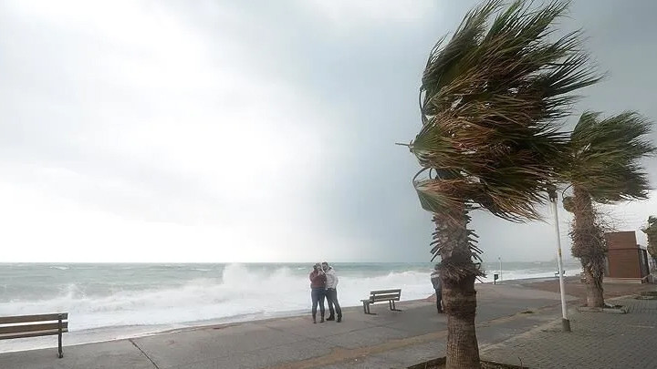 29 Temmuz hava durumu raporu | Meteoroloji'den 14 il için sarı kodlu fırtına uyarısı! Kuzeyde kuvvetli yağış, güneyde kavurucu sıcaklar etkili olacak