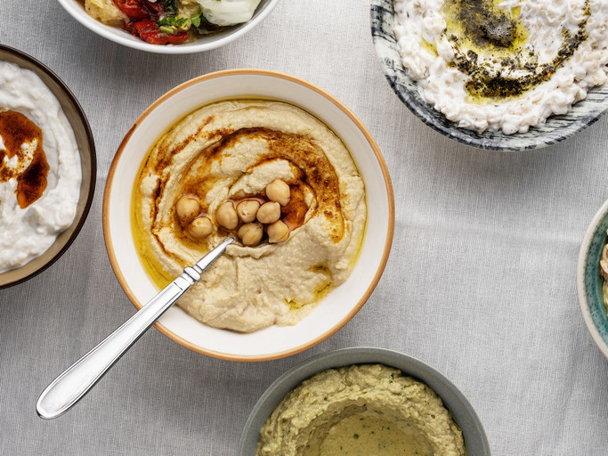 Humus, falafel, cacık… Atıştırmalık sofrasında günlük sebze hedefini tamamlayan 10 yiyecek