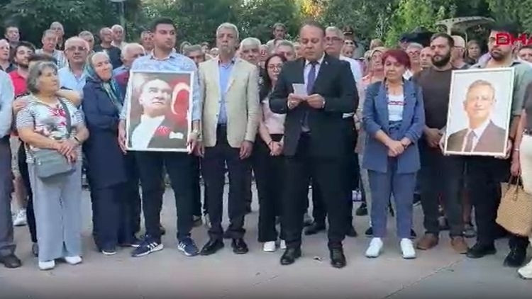 Çankırı'da görevden alınan İl Başkanı Ağaoğlu ve partililer Yeni Parti'ye geçti