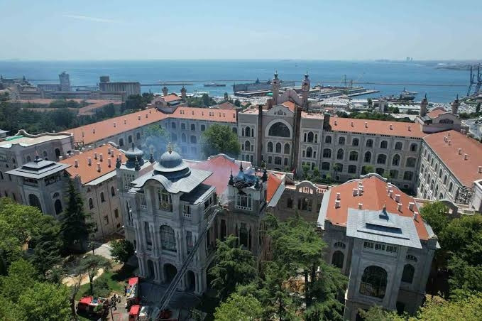 MSB, SBÜ'de öğrenim görecek askeri öğrencilere sağlanan imkanları duyurdu
