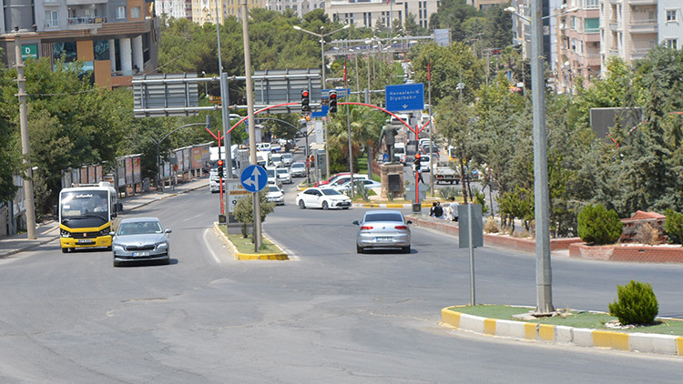 Mardin'de termometreler 44 dereceyi gördü; cadde ve sokaklar boş kaldı