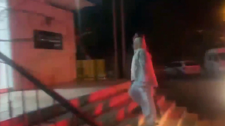 Bakırköy'de parkta uygunsuz davranışlarda bulunan 2 kişi yakalandı kapak görseli