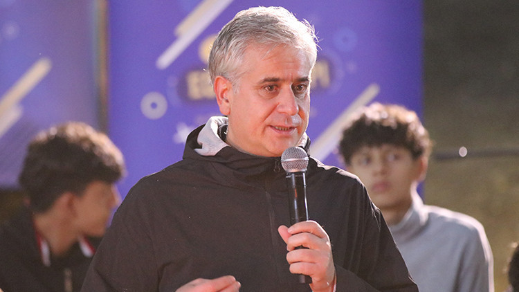 Ak Parti'nin İnsan Hakları Eğitim Kampı sona erdi kapak görseli