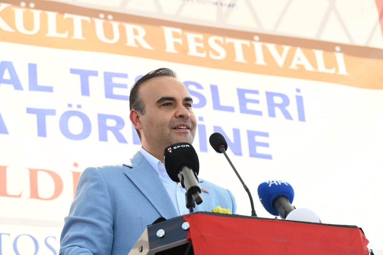 Sanayi ve Teknoloji Bakanı Kacır, Giresun'da temel atma töreninde konuştu