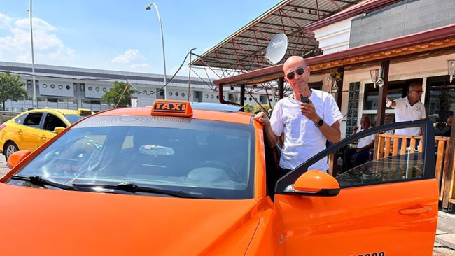 Ankaradaki taksicinin arabasına binen şaşıp kalıyor: Kesinlikle bilerek yapmıyorum