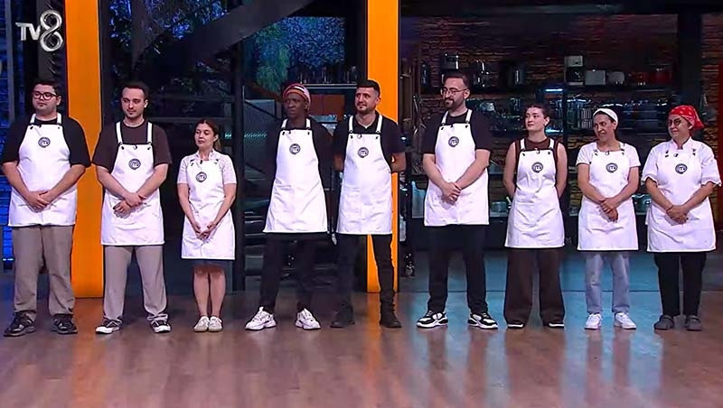 MasterChef ana kadroya kim girdi, kim kazandı 4 Ağustos 2026 | Dün akşam MasterChef ana kadroya giren 16. yarışmacı kim oldu, yukarı kim çıktı İşte MasterChef Türkiye 2026da önlüğü kazanan son isim