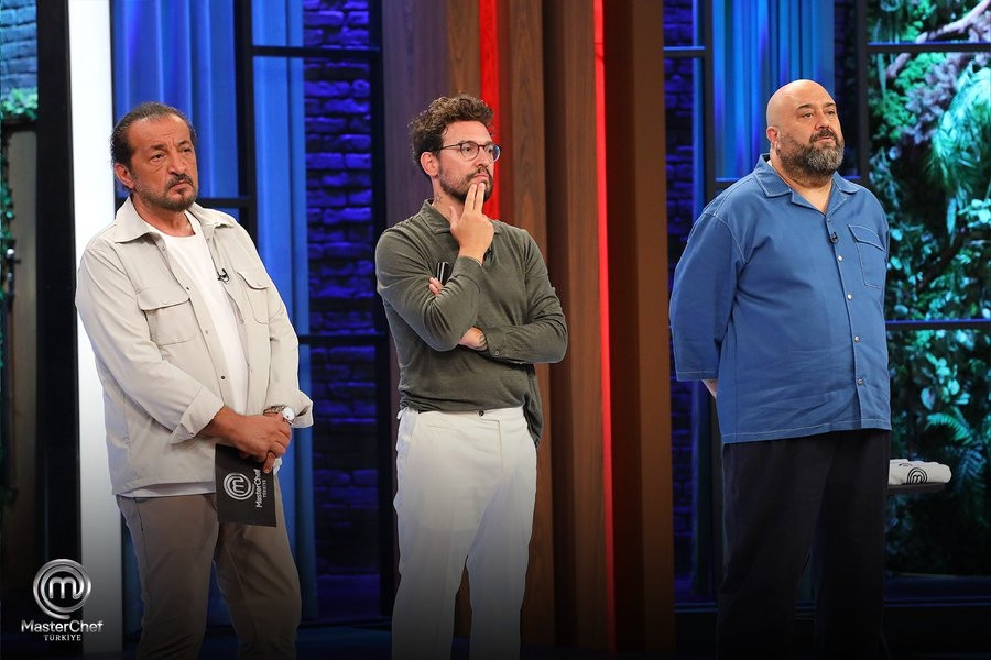 MasterChef ana kadroya giren 19. isim kim oldu 7 Ağustos 2026 | Dün akşam MasterChef son bölüm kim kazandı, yukarı kim çıktı İşte MasterChef son bölüm önlüğü kazanan yarışmacı MasterChef ana kadroya giren 19. isim kim oldu 7 Ağustos 2026 | Dün akşam MasterChef son bölüm kim kazandı, yukarı kim çıktı İşte MasterChef son bölüm önlüğü kazanan yarışmacı