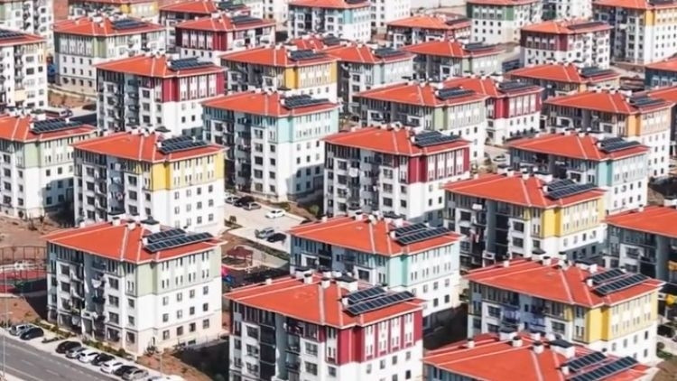 Çevre, Şehircilik ve İklim Değişikliği Bakanlığından Osmaniye'deki afet konutlarına ilişkin paylaşım