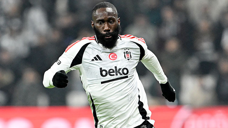 Konyaspor, Masuaku'yu transfer ediyor! Yönetici açıkladı