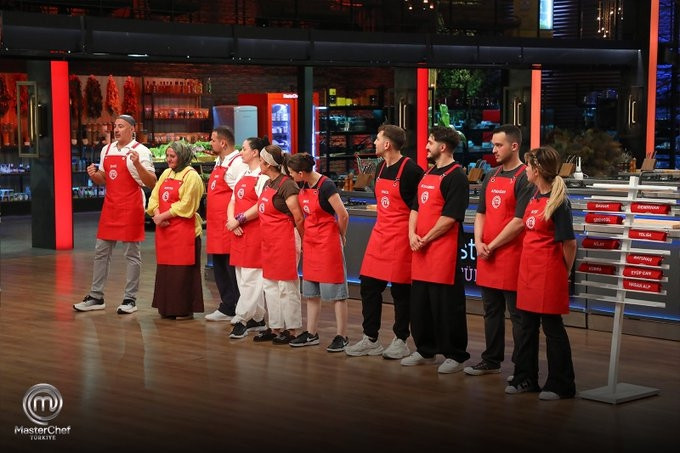 MASTERCHEFTE SEZONUN İLK TAKIMLARI MASTERCHEFTE SEZONUN İLK TAKIMLARI