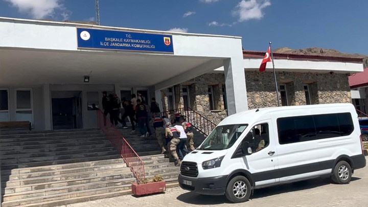 14 yaşındaki Damlanur'un intihar ettiğini iddia etmişlerdi! 2 amcası tutuklandı