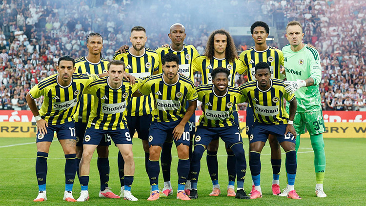 Fenerbahçe'de beklenmeyen ayrılık: Son maçını oynayıp veda etti!