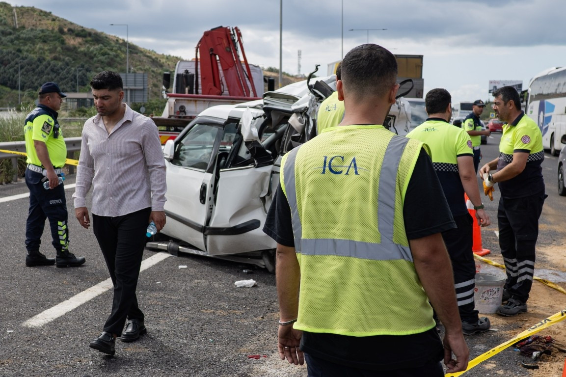 Kuzey Marmara Otoyolu Uskumruköyde kaza; 1i çocuk 3 ölü 5 yaralı