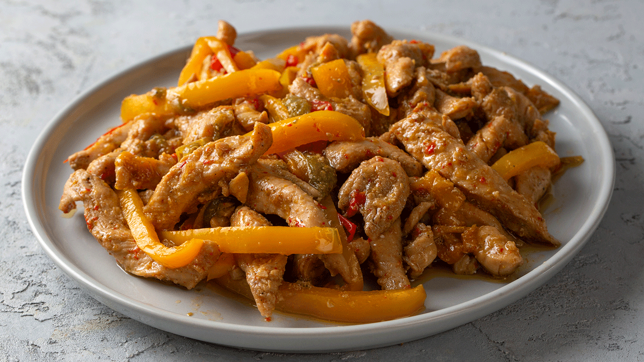 Tavuk fajita nasıl yapılır Yanına ne gider