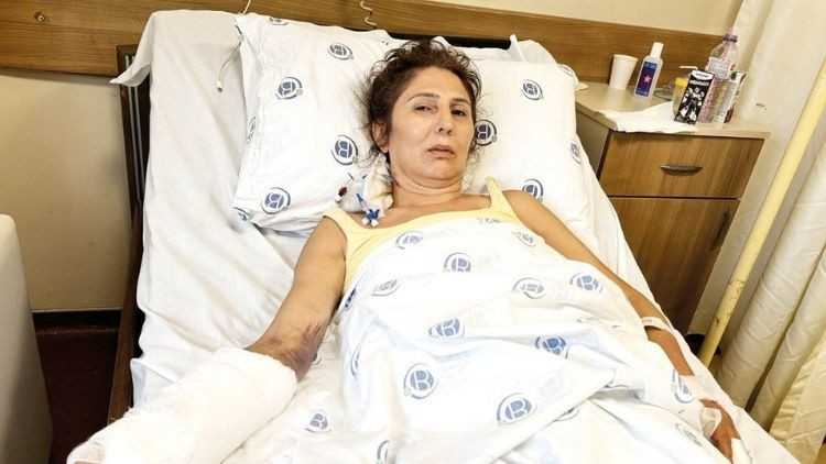 Eski eşinin 8 bıçak darbesiyle ağır yaraladığı Ayşe: Korkuyla yaşamak istemiyorum