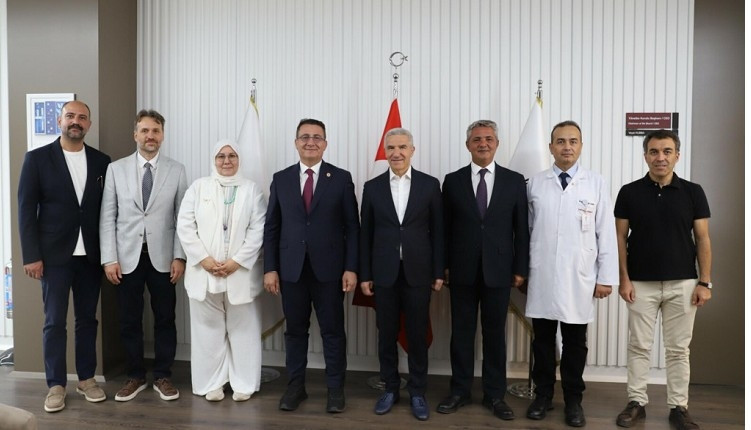 Sağlıkta yapay zeka işbirliği
