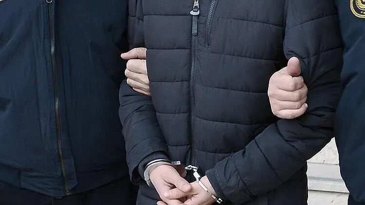 12 ülkeden 60 firari suçlu Türkiye'ye getirildi: 16'sı kırmızı bültenle aranıyordu