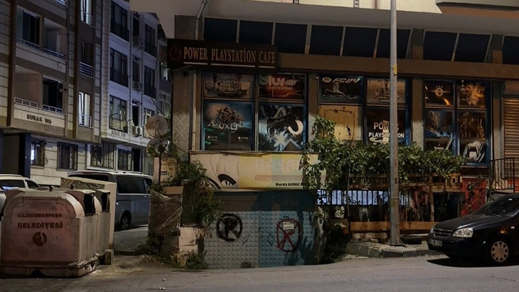 Gaziosmanpaşa’da oyun salonuna silahlı saldırı: İşletme sahibi yaralandı, saldırgan yakalandı
