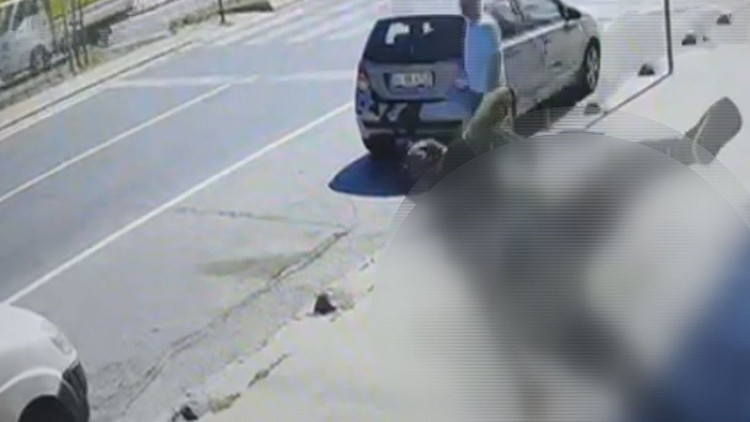 Sultangazi'de işçinin 3'üncü kattan kaldırıma düşt…