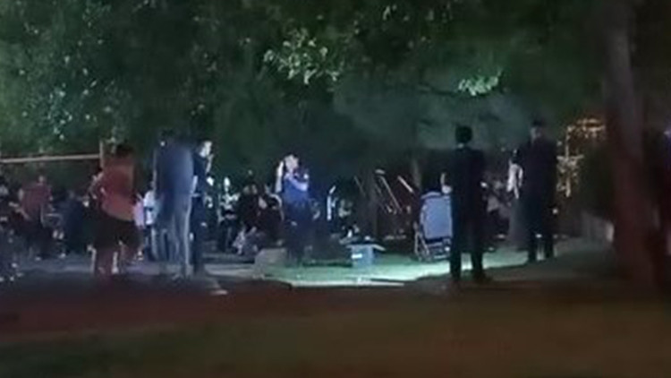 İstanbul'da akılalmaz olay: Bebeğiyle parka çıkan anne pusetin altında tabanca buldu