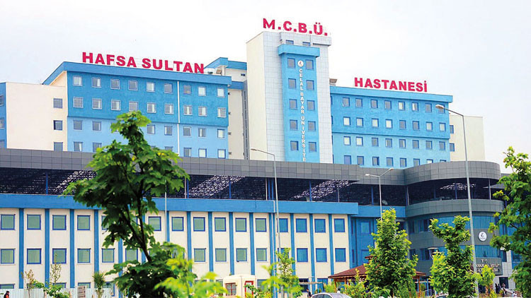 51 hastadan 2.6 milyon TL toplamış... Ameliyat masasında milyonluk ‘haraç’