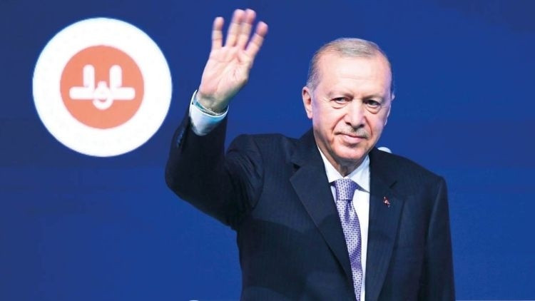 Güçlü olmaya mecburuz