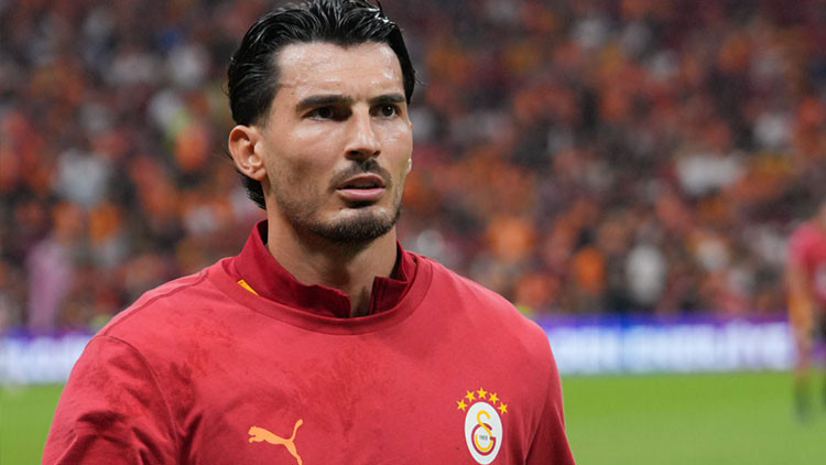 Galatasaray'a maç öncesi şok: Uğurcan Çakır ilk 11'den çıkarıldı! Genç kaleci tarihe geçti...