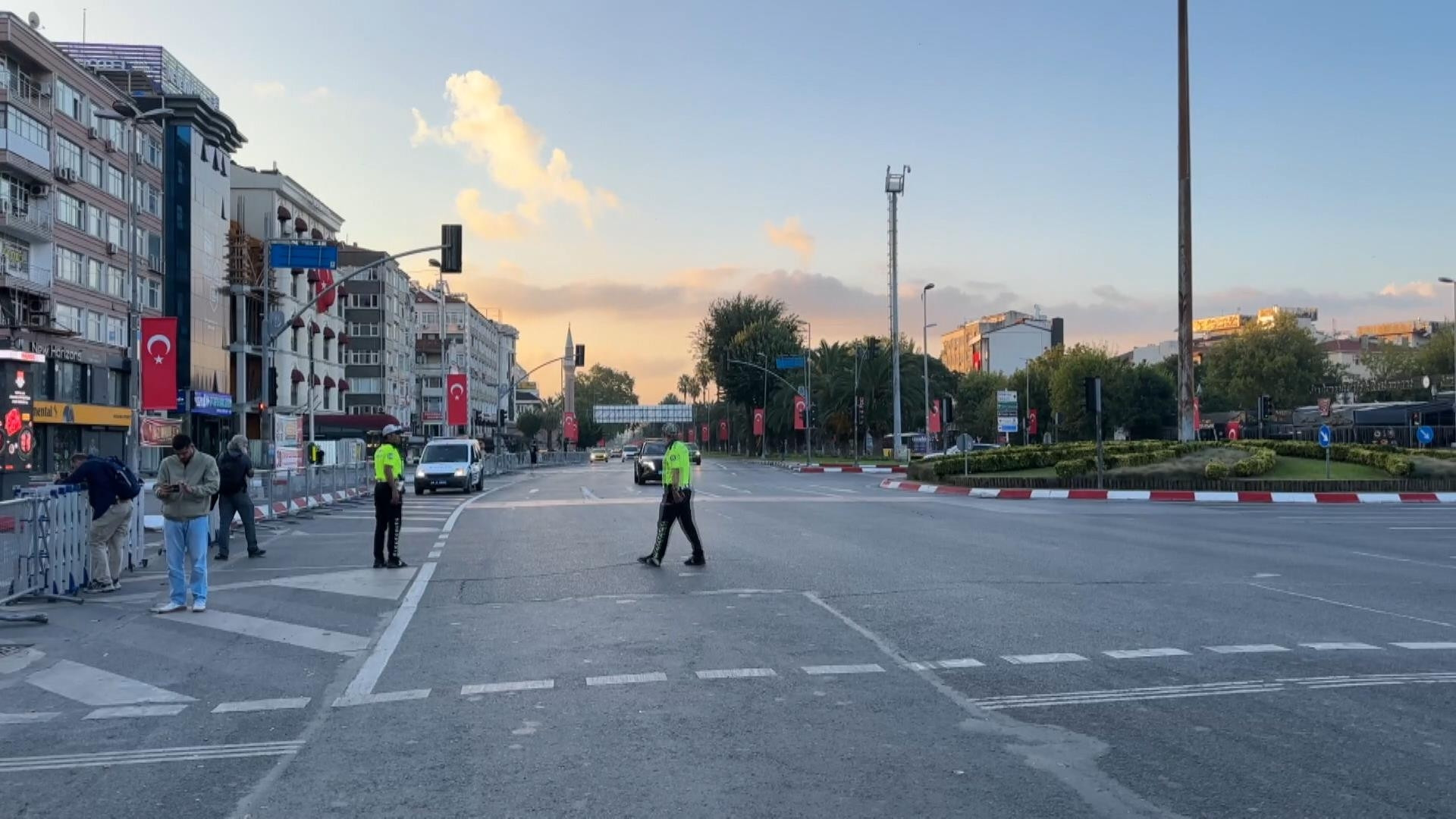İstanbullular dikkat! Bugün bazı yollar trafiğe kapatıldı