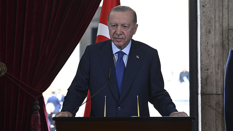 Cumhurbaşkanı Erdoğan'dan TSK Günü mesajı: 2 bin 235 yıllık şanlı mazisiyle milletimizin göz bebeği