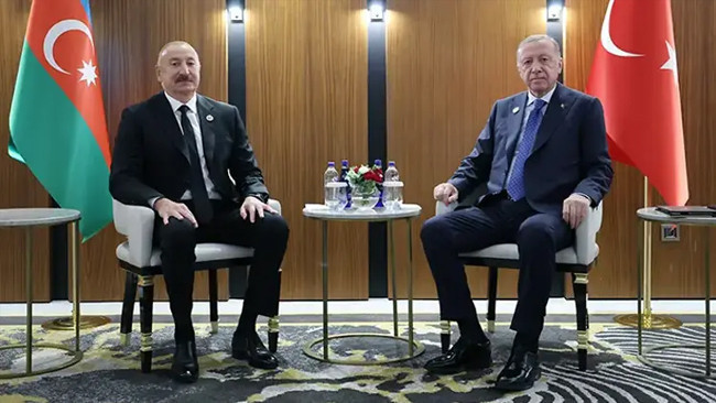 Cumhurbaşkanı Erdoğan, Azerbaycan Cumhurbaşkanı Aliyev ile görüştü